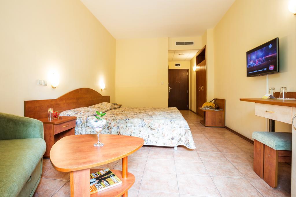 Ljuljak Hotel Golden Sands Habitación foto
